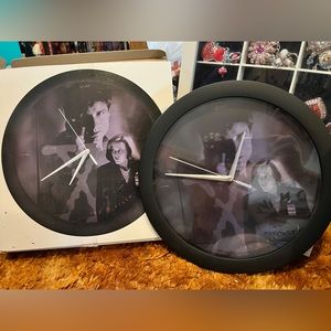 X-Files Clock